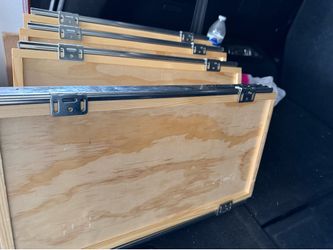 Organizing drawers