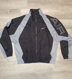 Nike windbreaker vintage zip jacket size large