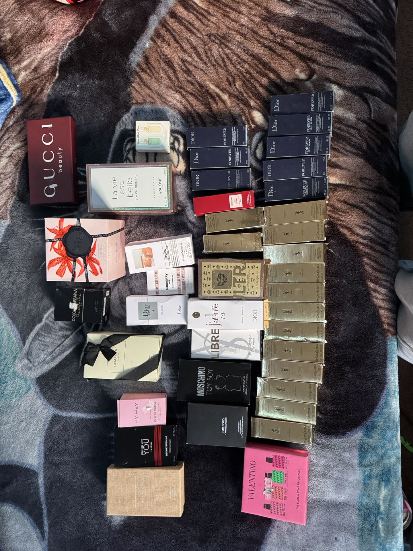 Ysl Dior Chanel Gucci Prada Valentino Perfume Make Up Cologne’s