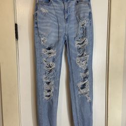 American Eagle Mom Jean 