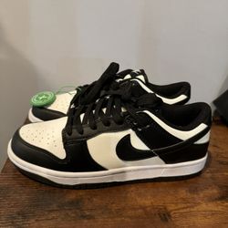 Nike Panda Dunks