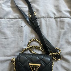 Brand New Guess Purse Prestine Looking 