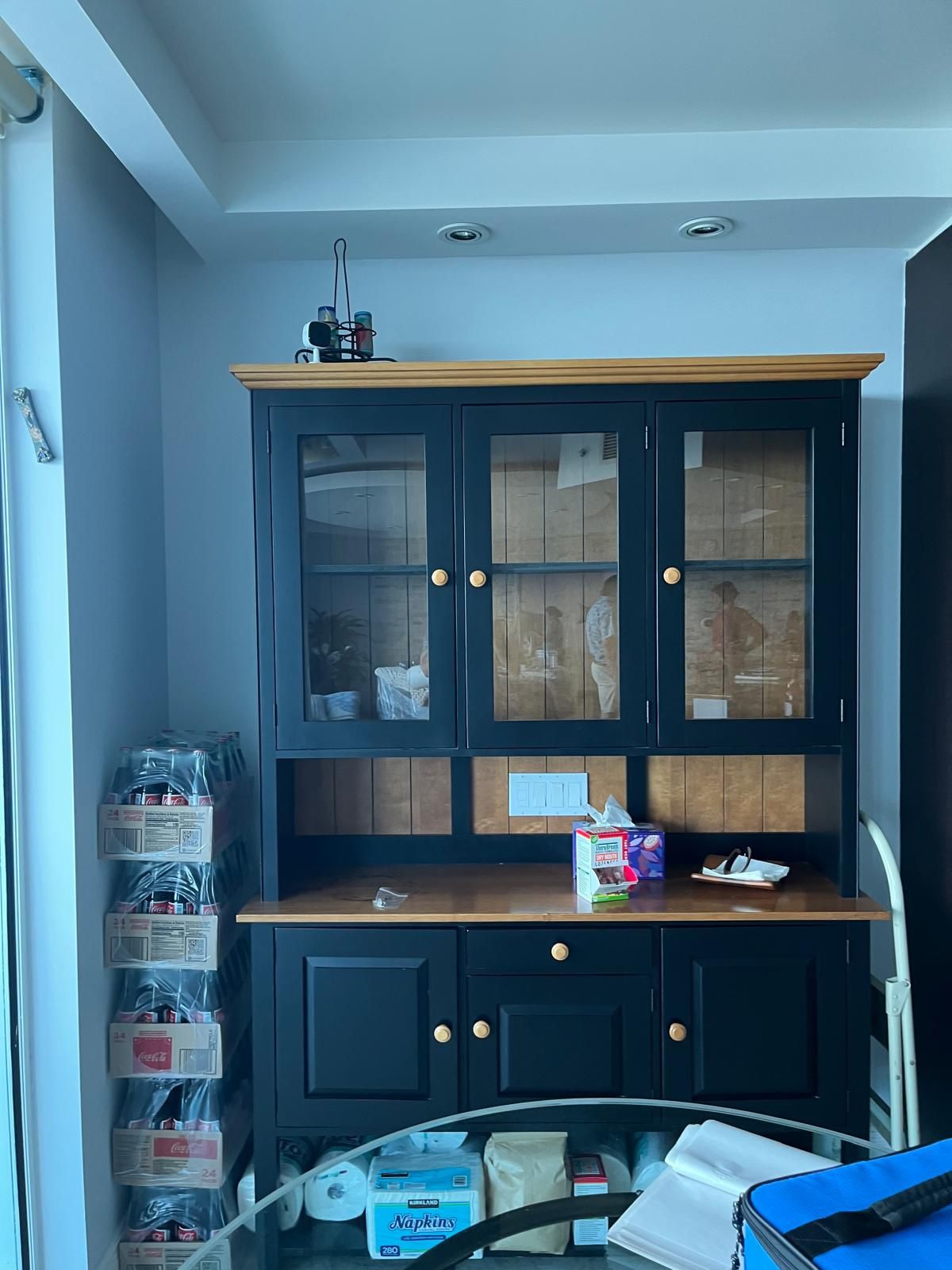 Free ****Dining Display Buffet**** (Free Read ad)