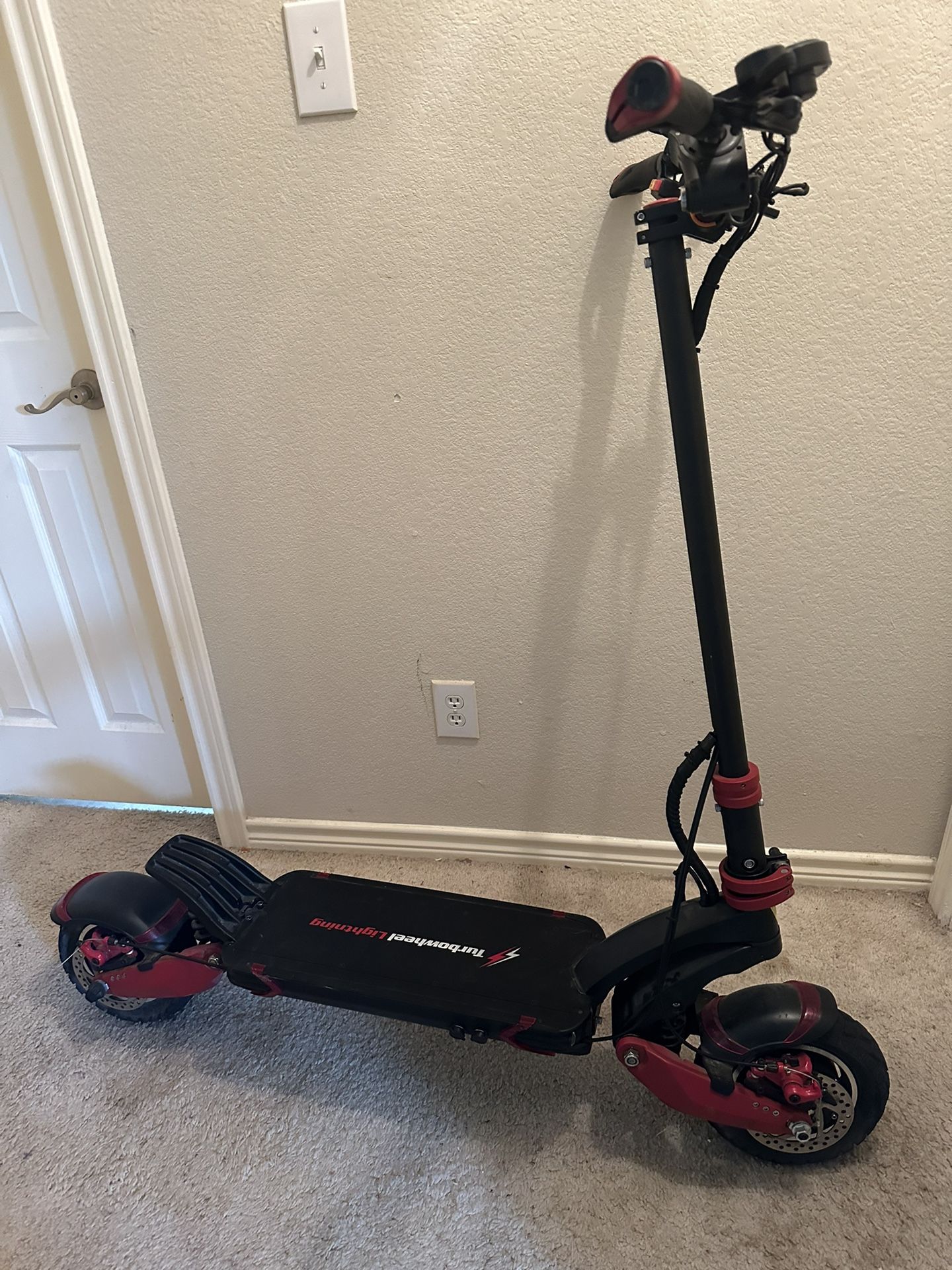 Turbowheel Lightning Electric Scooter