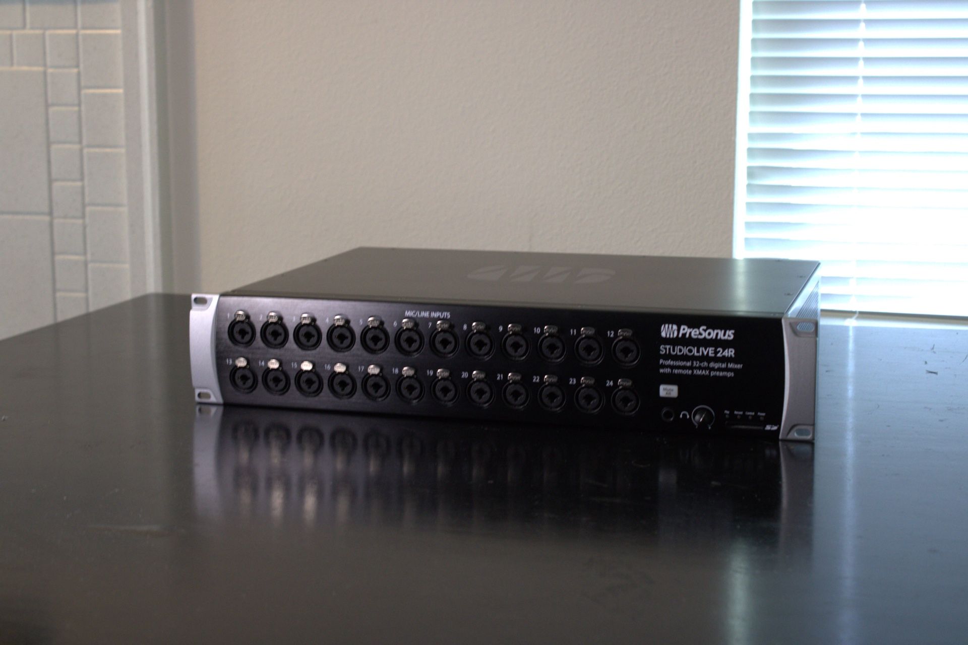 Presonus Studiolive 24r 32 Channel Mixer