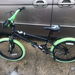 Nice 20 Inch Three Wheel Bmx Bike Needs Front Brake Handle But In Very Good Condition Only $50