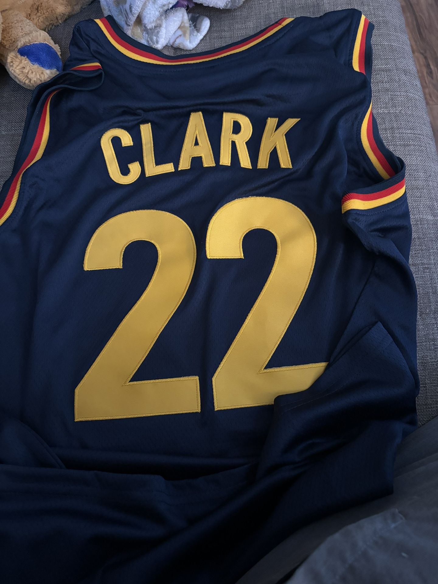 Caitlin Clark Jersey large