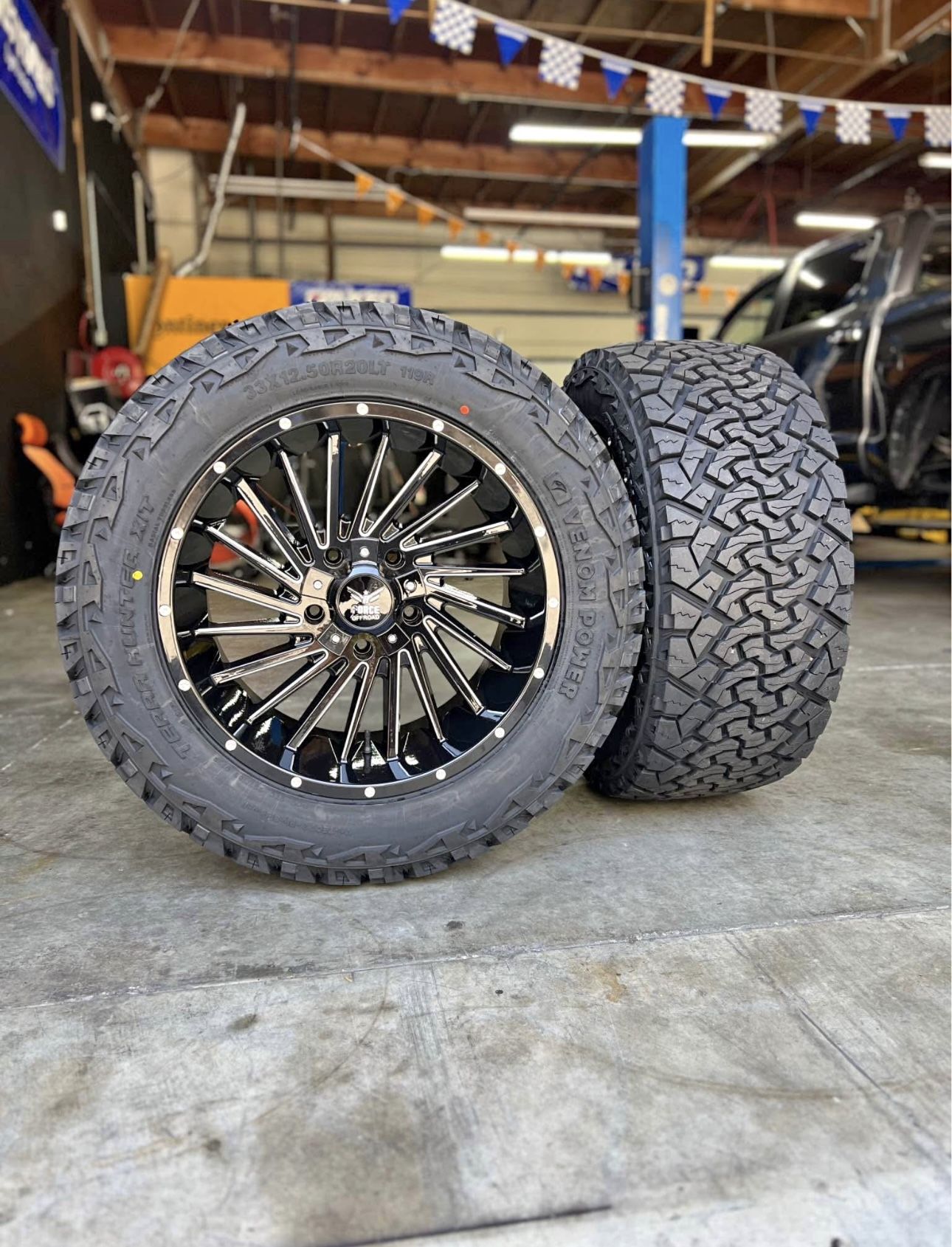 Force Off-Road Wheels 33x12.50R20 Venom XT Tires Package Deal Fits 5 Lug Ram 1500 Toyota Tundra