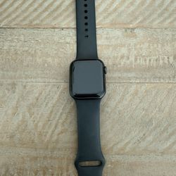 Apple Watch Series 5 40MM