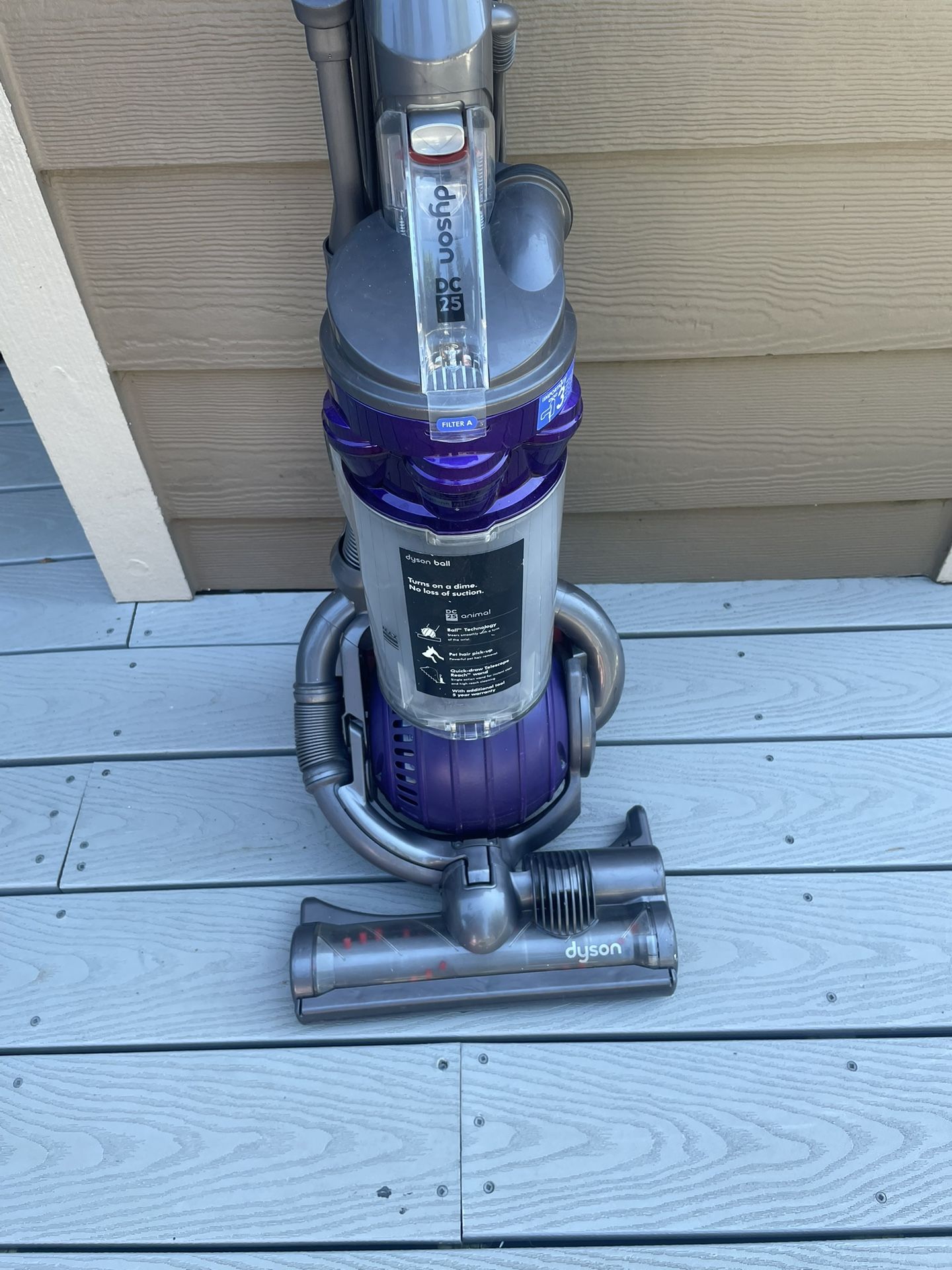 Dyson Vacuum Cleaner 