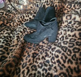 Woman Shoes free