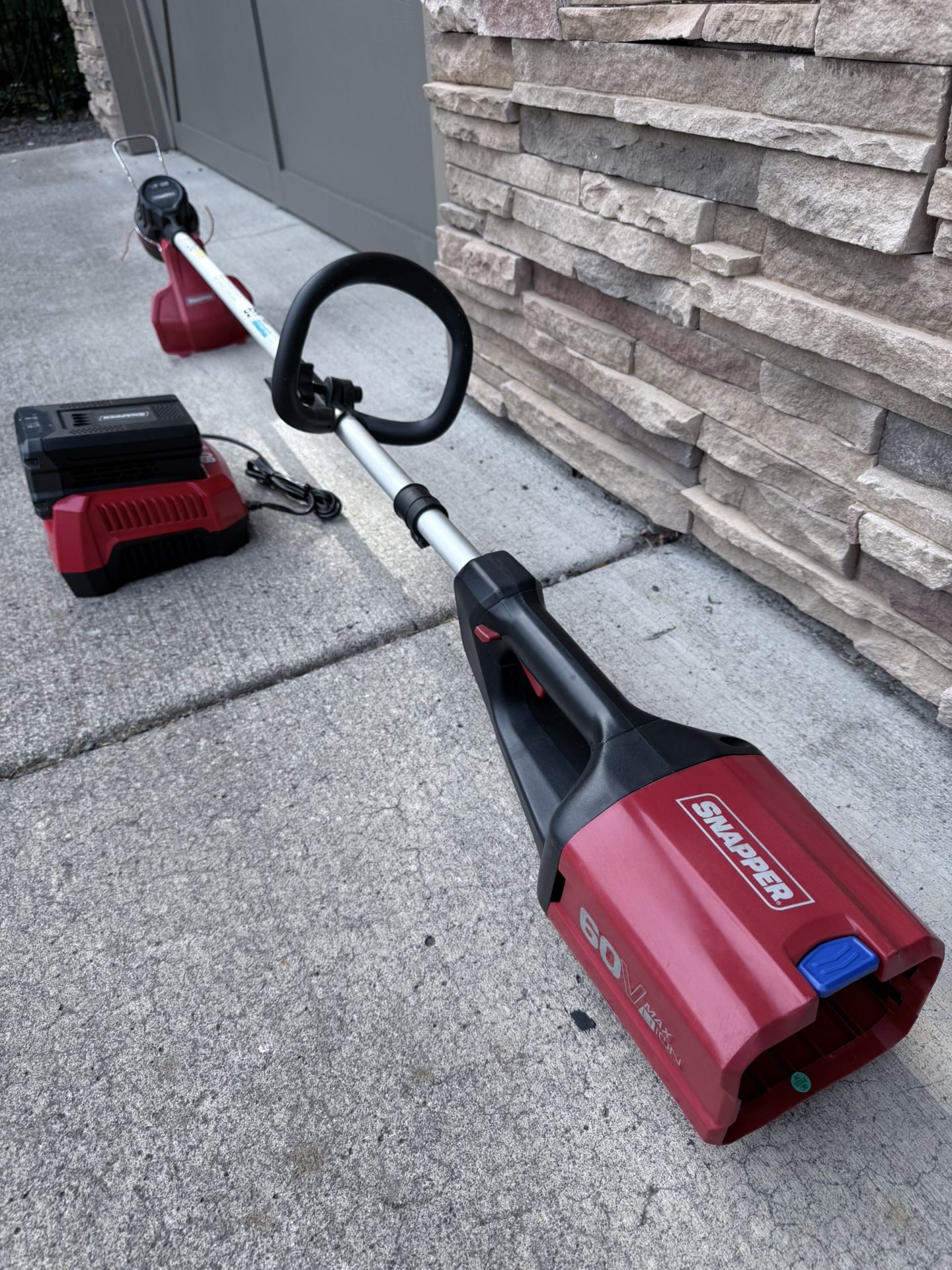 SNAPPER 60V String Trimmer 