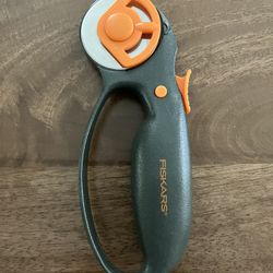 Fiskars Rotary Cutter 