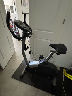 Schwinn Upright Stationary Exercise Bike - Great Condition!