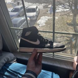 Preowned Jordan 1 Yin Yang Men’s Size 8 $115 