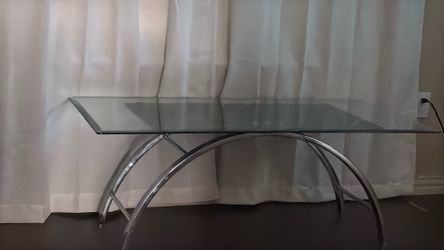 Glass center table/mesa de vidrio de centro