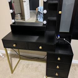 Makeup Vanity