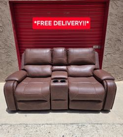Gorgeous Recliner Sofa