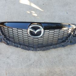 Mazda CX5 CX-5 FRONT GRILL - OEM Original