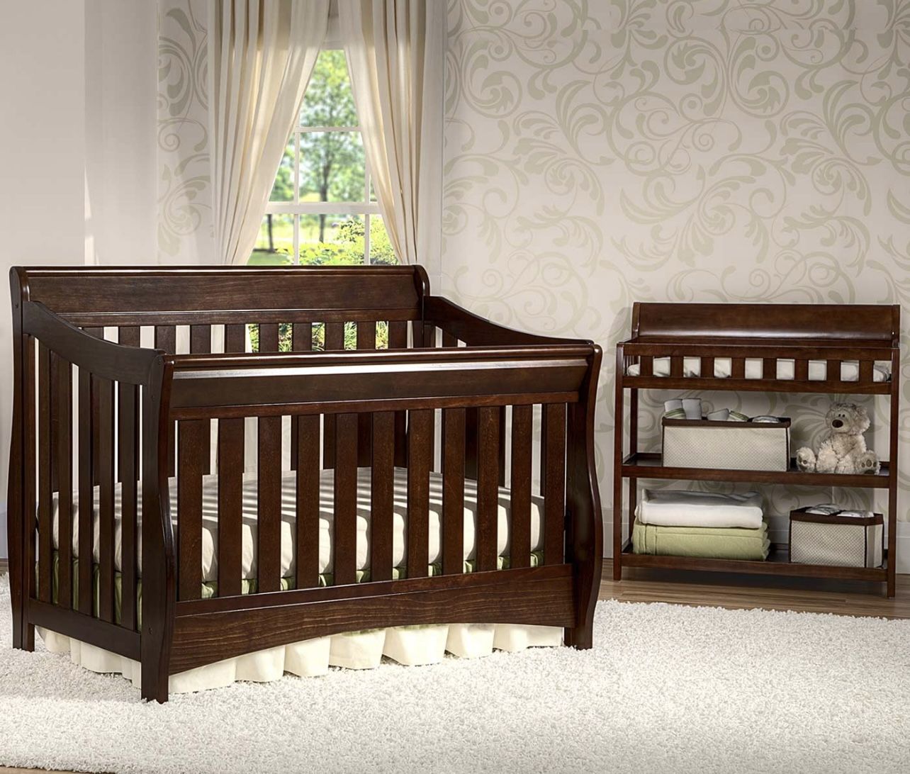 Delta Bentley 3 In 1 Crib And Changing Table “Cherry”
