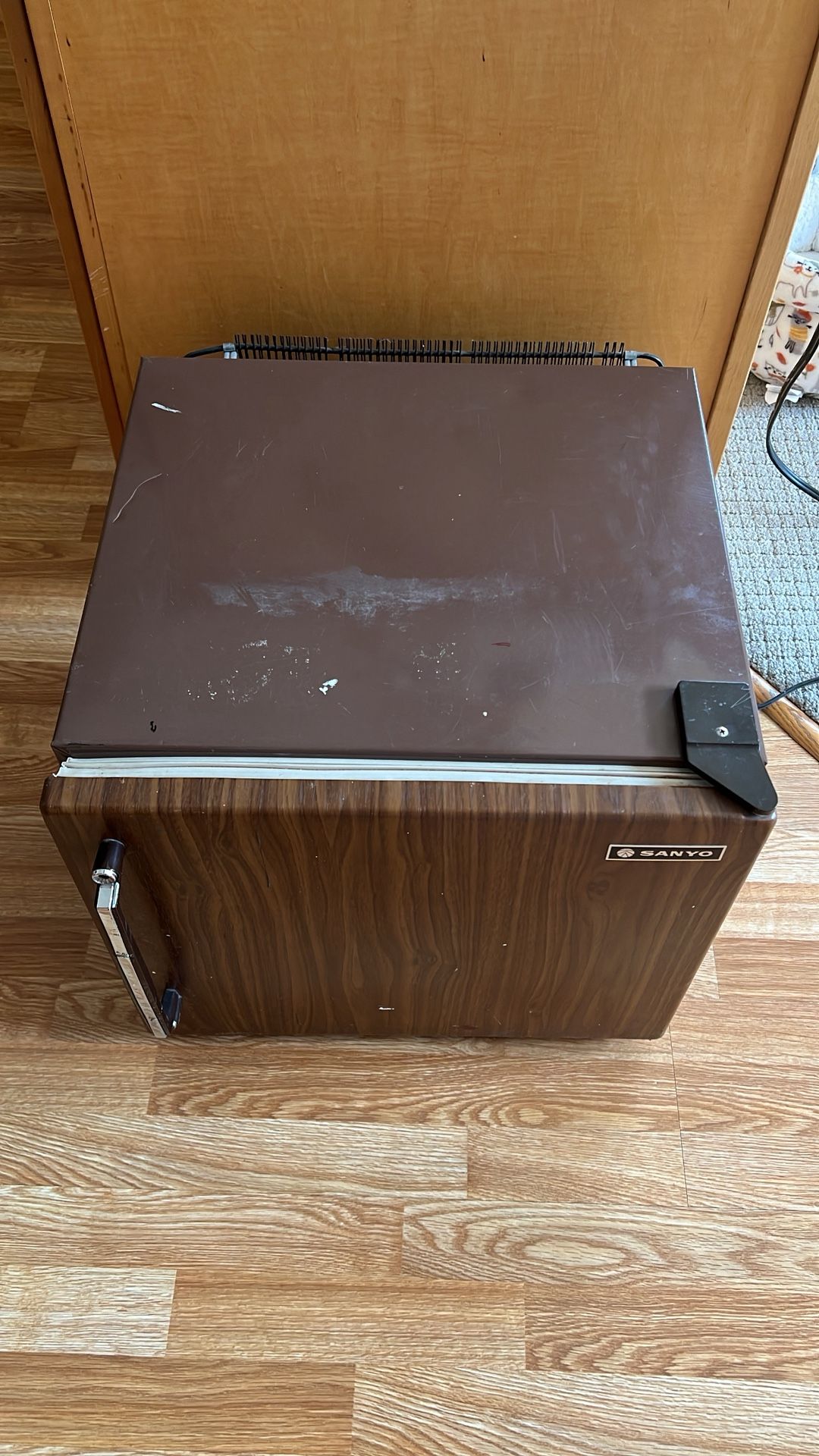 Sanyo Mini Fridge