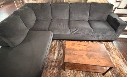 Ashley furniture L shaped sectional with pullout couch