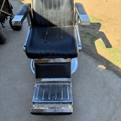 Classic Barber Chair