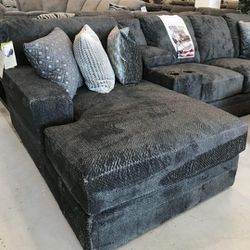 Mammoth Smoke Grey 3-Piece Sectional with Chaise by Jackson Furniture 