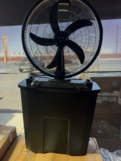 Rechargeable mist  fans📍$40 Cones with water bucket