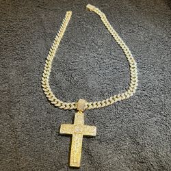 20’ Cubin Link Chain Gold 