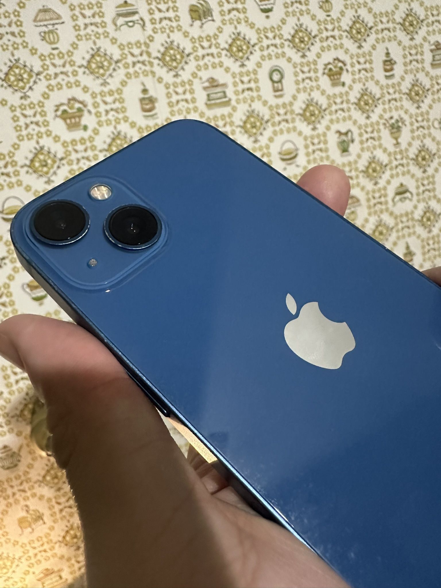 iPhone 13, 128 GB. Unlocked for all carriers