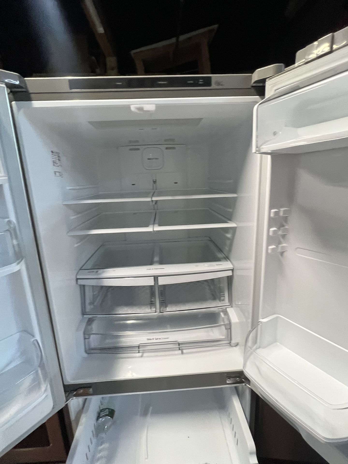 LG 70X30X31 French door refrigerator/neveras tres puertas Stainless