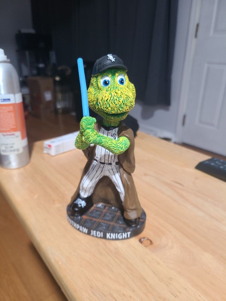 SOUTHPAW Chicago White Sox Mascot Bobblehead 2016 Star Wars Night Jedi Knight