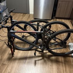 Schwinn Standpoint 27.5" Mountain Bike Good project (100$ for both)