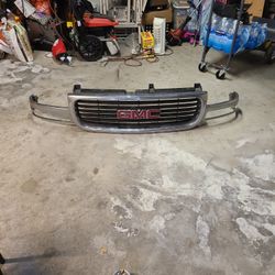 2000 GMC Sierra Front Grill