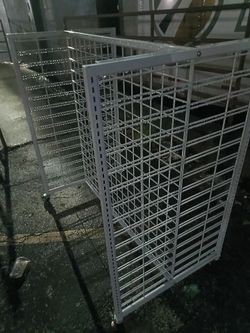 Metal Wire Grid Display Rack