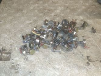 VOLUME  POTS potentiometers