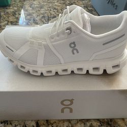 ON Cloud 6 Women Size 6.5 New