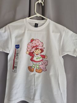 🍓 Vintage Strawberry Girl Cartoon Tee – Youth Small (New)