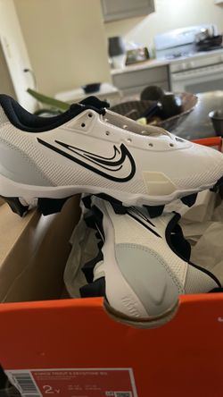 SIZE 2 Nike Cleets