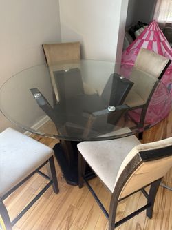 Dinning Table 