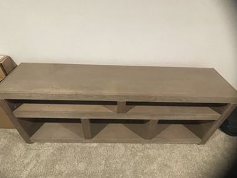 Entertainment center