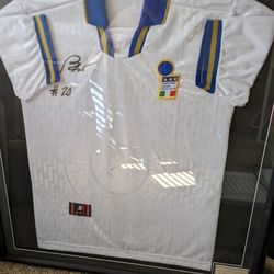 Roberto Baggio Signed Jersey