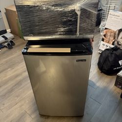 Mini Refrigerator