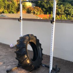 Squat, bench,  Is very sturdy & free workout tire Perfect size not too heavy not too light just enough to throw around