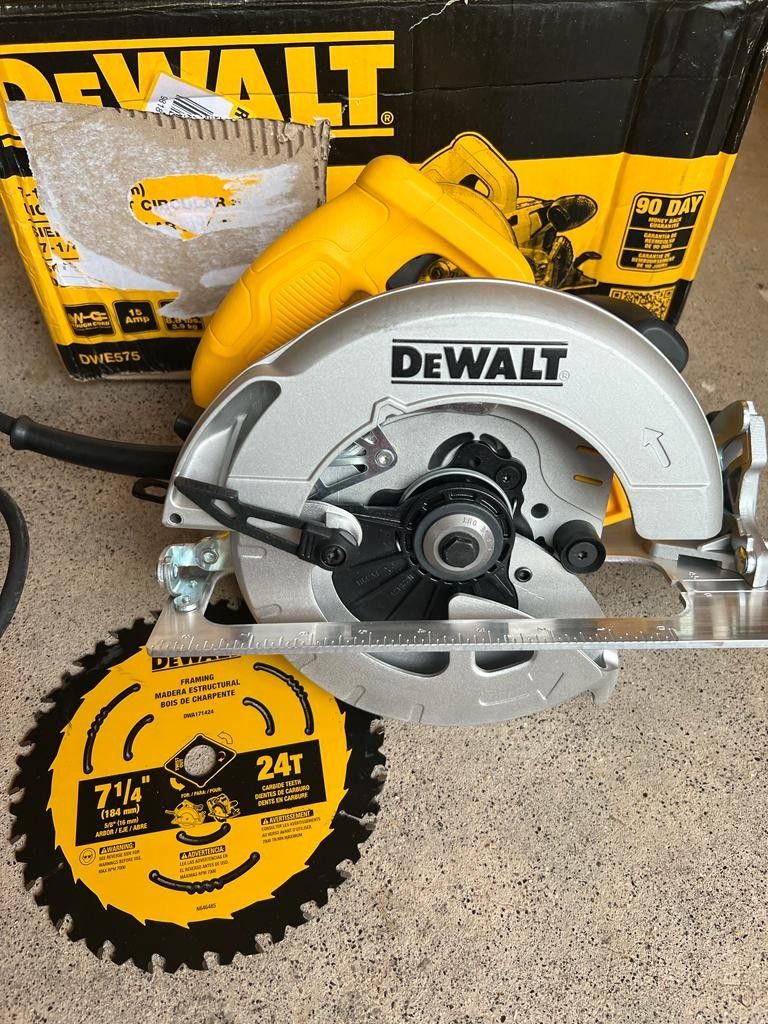 Dewalt 7 1/4" Circular Saw Sierra Serrucho Cerrucho