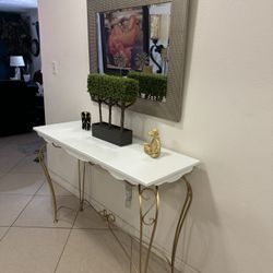 Entry Table N Mirror 