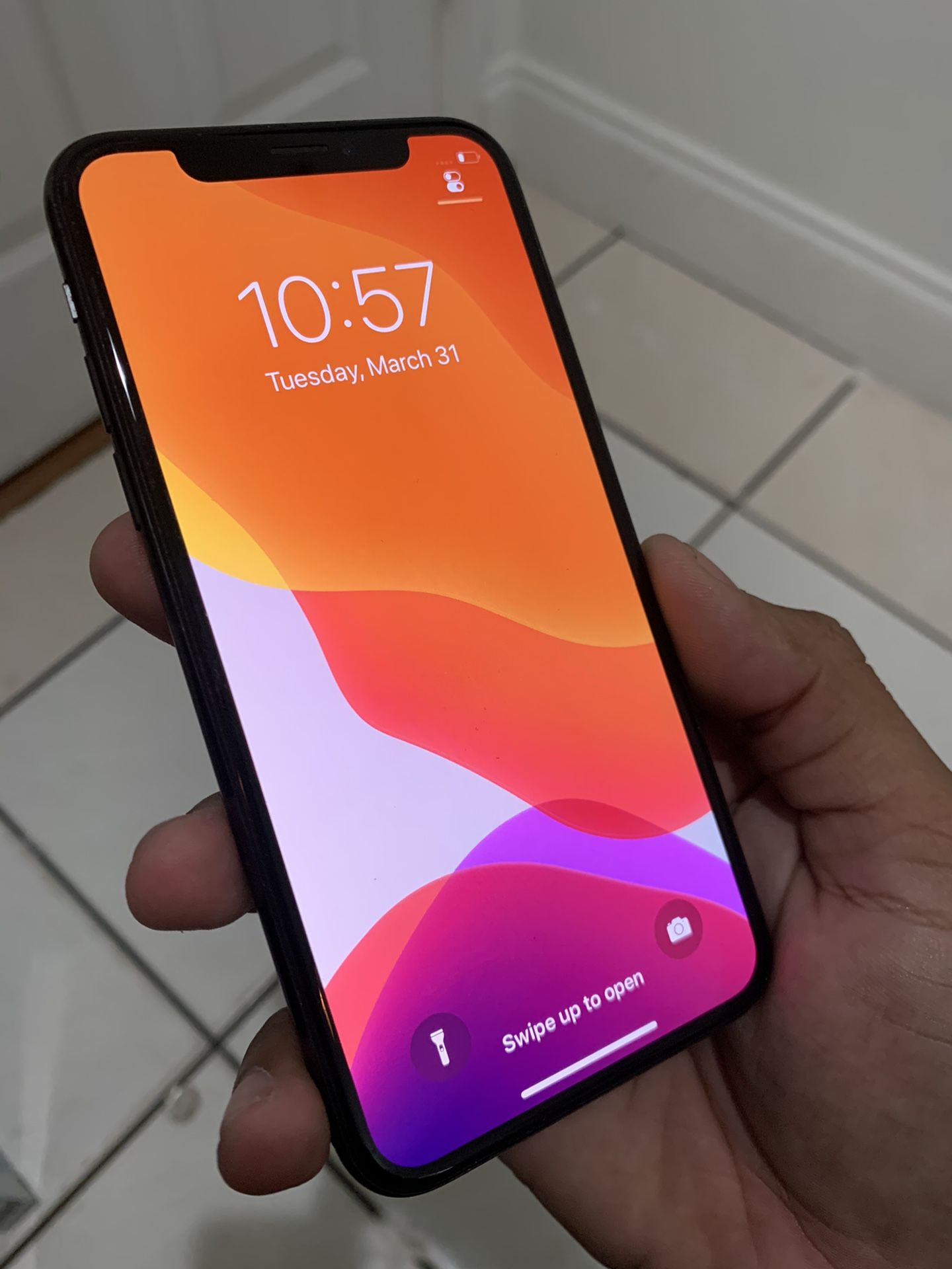 iPhone X UNLOCKED