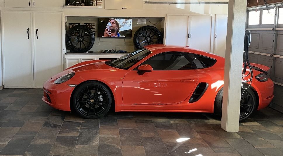 2017 Porsche Cayman