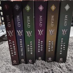 Vampire Academy SERIES by Richelle Mead